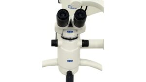 Microscopio Odontologico con zoom y distancia focal variable